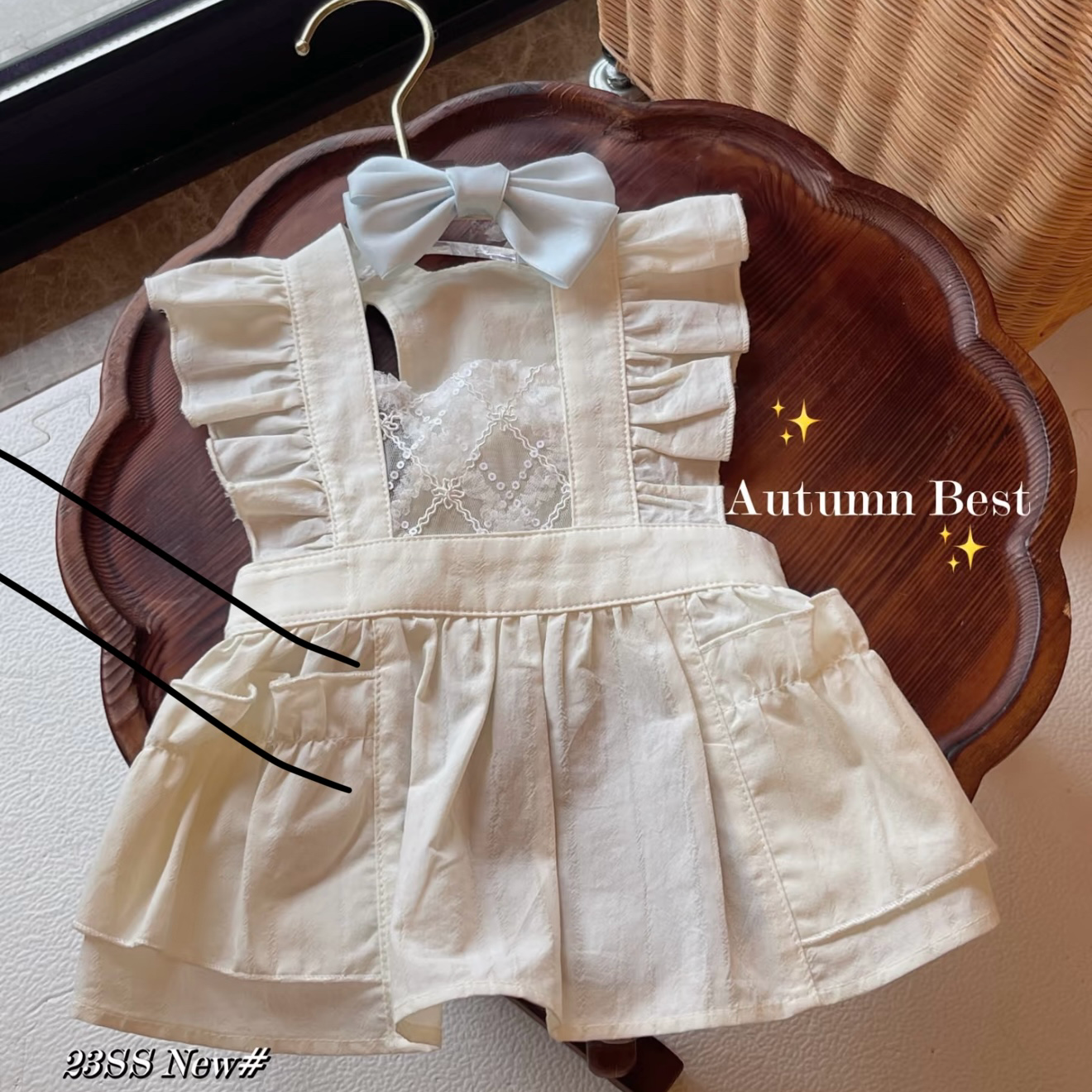Autumn Bless ホワイトレースフリルドレス | White Ruffled Lace Dress