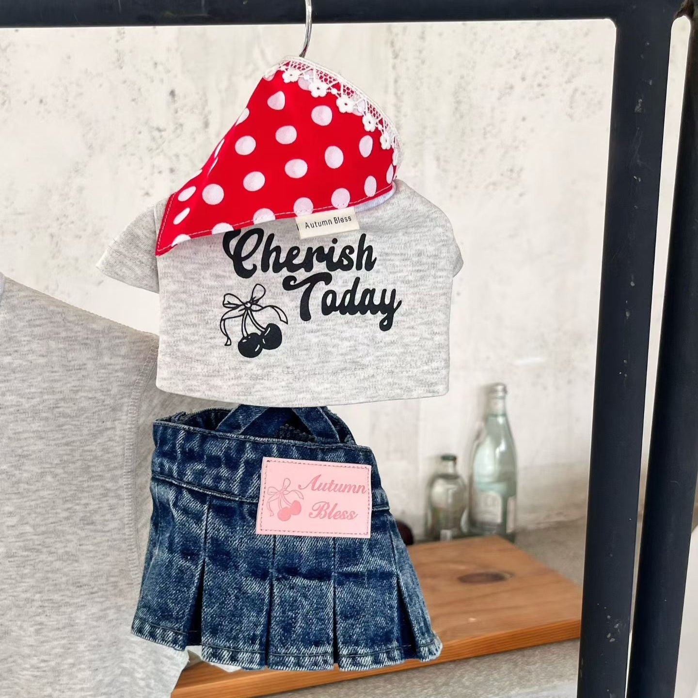 Autumn Bless チェリーリンクコーデTシャツ & デニムサスペンダースカート(ヘアアクセ・バンダナ付き)| Cherry Matching T-Shirt & Denim Suspender Skirt (with Hair Clip or Bandana)| Cherry T-Shirt & Denim Suspender Skirt (Family Matching Outfit)
