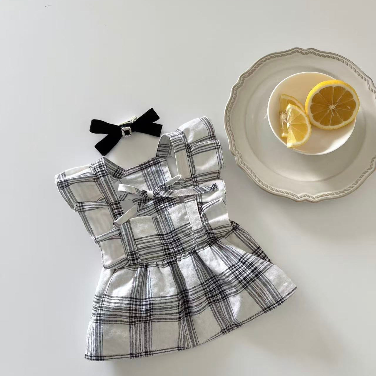 Autumn Bless ヴィンテージチェックフリルワンピース（リボンヘアクリップ付き） | Vintage Check Ribbon Frill Dress with Hair Clip
