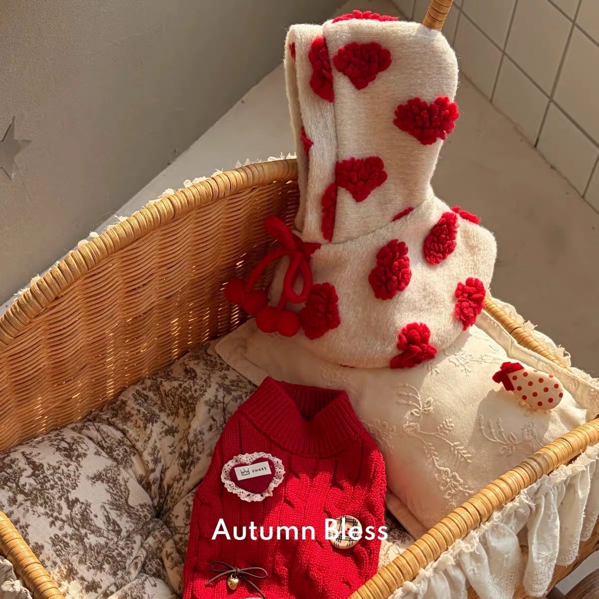 Autumn Bless Ruby Charm Fluffy Hooded Neck Warmer